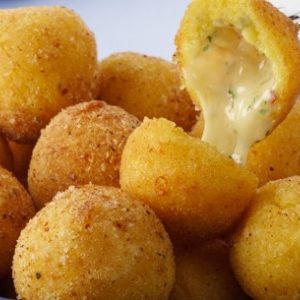 Casulo de Milho com Queijo